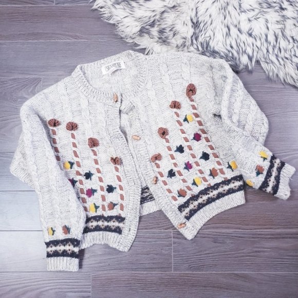 Vintage Sweaters - Vintage 80s Eatons Gray Chunky Knit Cardigan Sweater Cottagecore Embroidered
